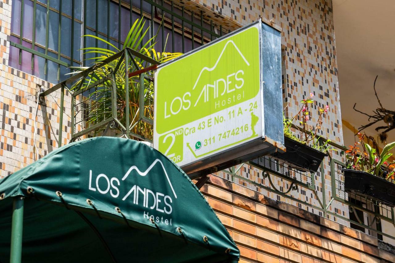 Los Andes Hostel Medellín Eksteriør bilde