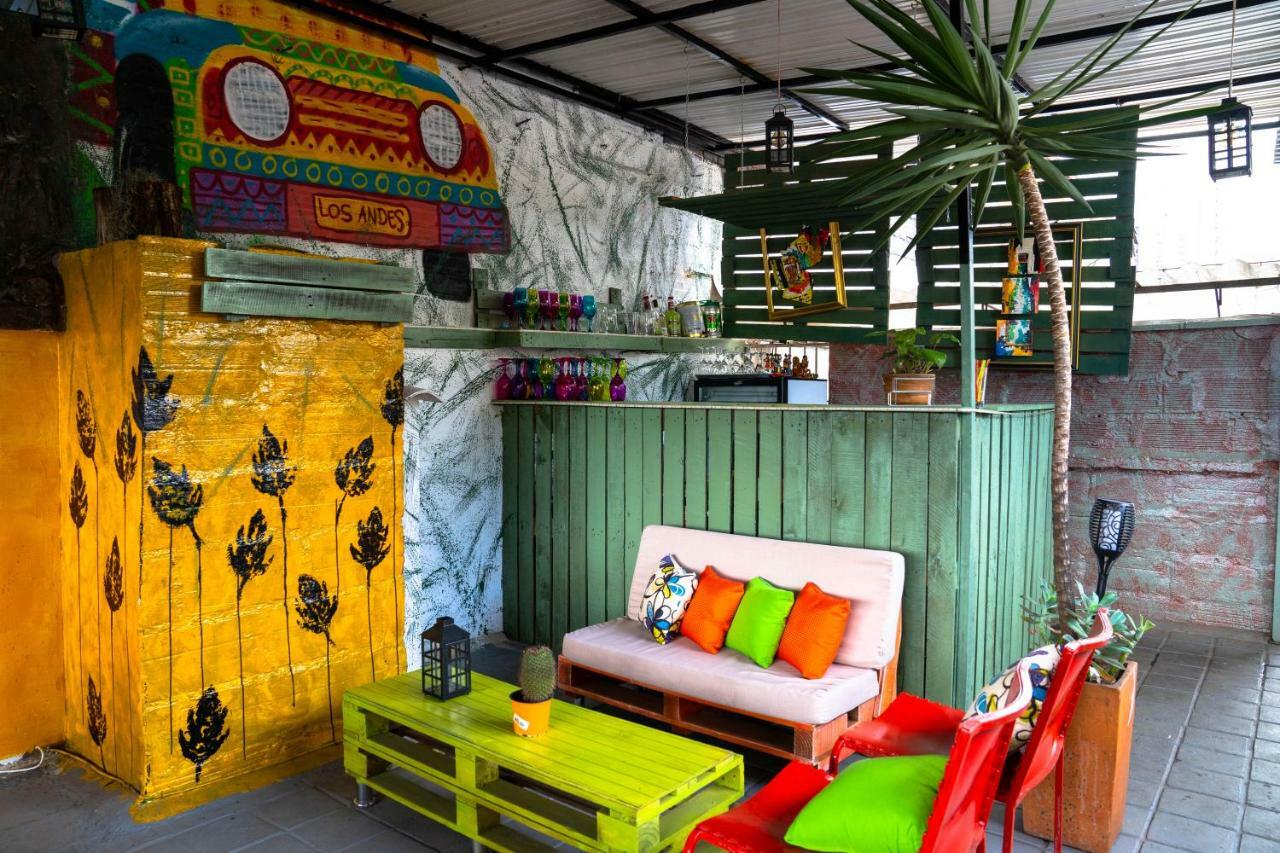 Los Andes Hostel Medellín Eksteriør bilde
